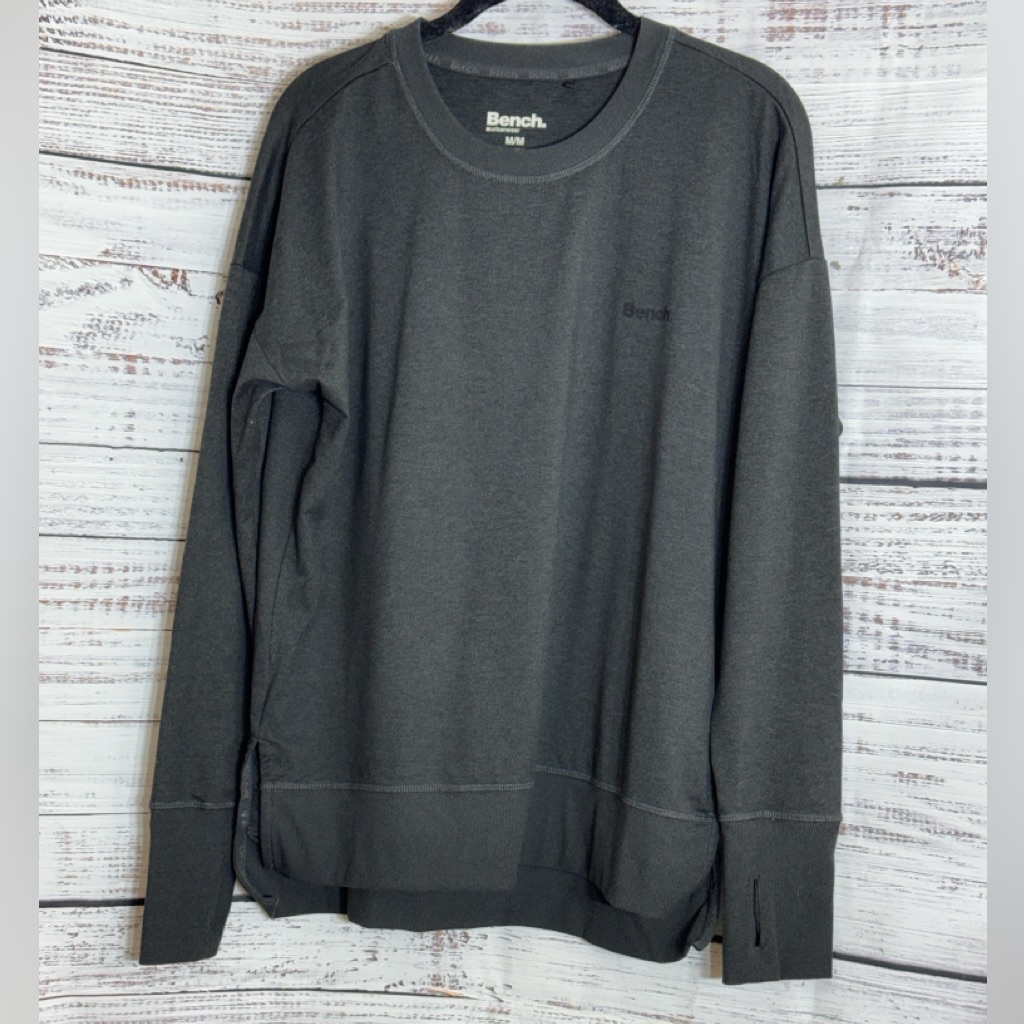 Bench Tee Mens Size Medium Charcoal Long Sleeve Crew Neck Pullover Lightweight